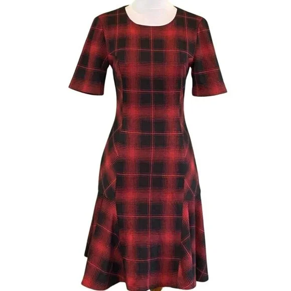 Tahari Half Sleeve Round Neck Godet Flare Red Glen Plaid Knit Dress Size 2 - Picture 3 of 7